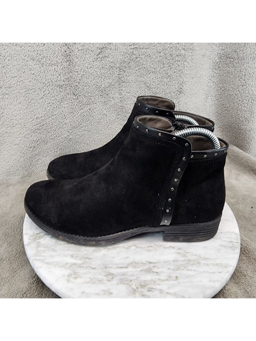 Sofft Shoes Womens Size 8 Black Faux Suede Side Zip Ankle Booties *Read*